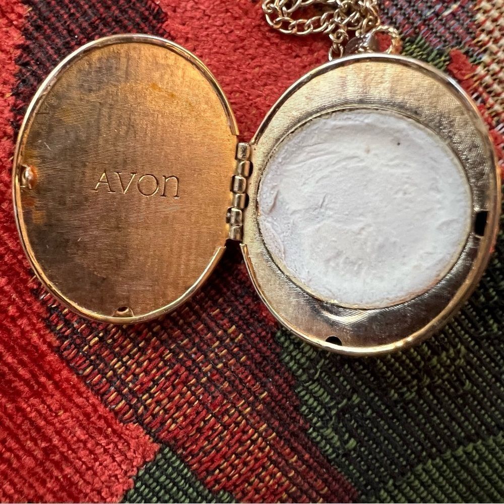 Vintage Jeweled Avon Solid Perfume Locket Necklace *Still Has Perfume!!! - Picture 6 of 10